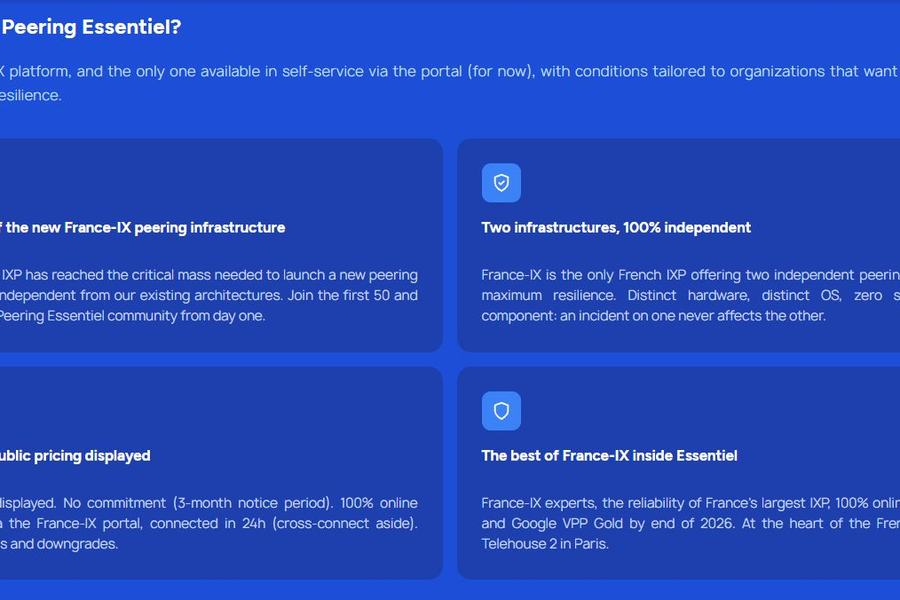 Capture en anglais de la page « Why choose Peering Essentiel? », avec quatre encadrés : pionnier de la nouvelle infrastructure de peering, deux infrastructures 100% indépendantes, 100% en ligne avec tarifs publics, le meilleur de France-IX.